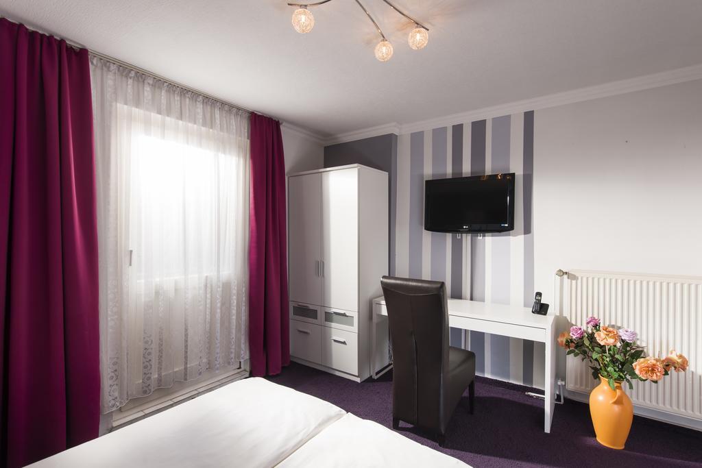 Hotel Buergerhof Köln Szoba fotó